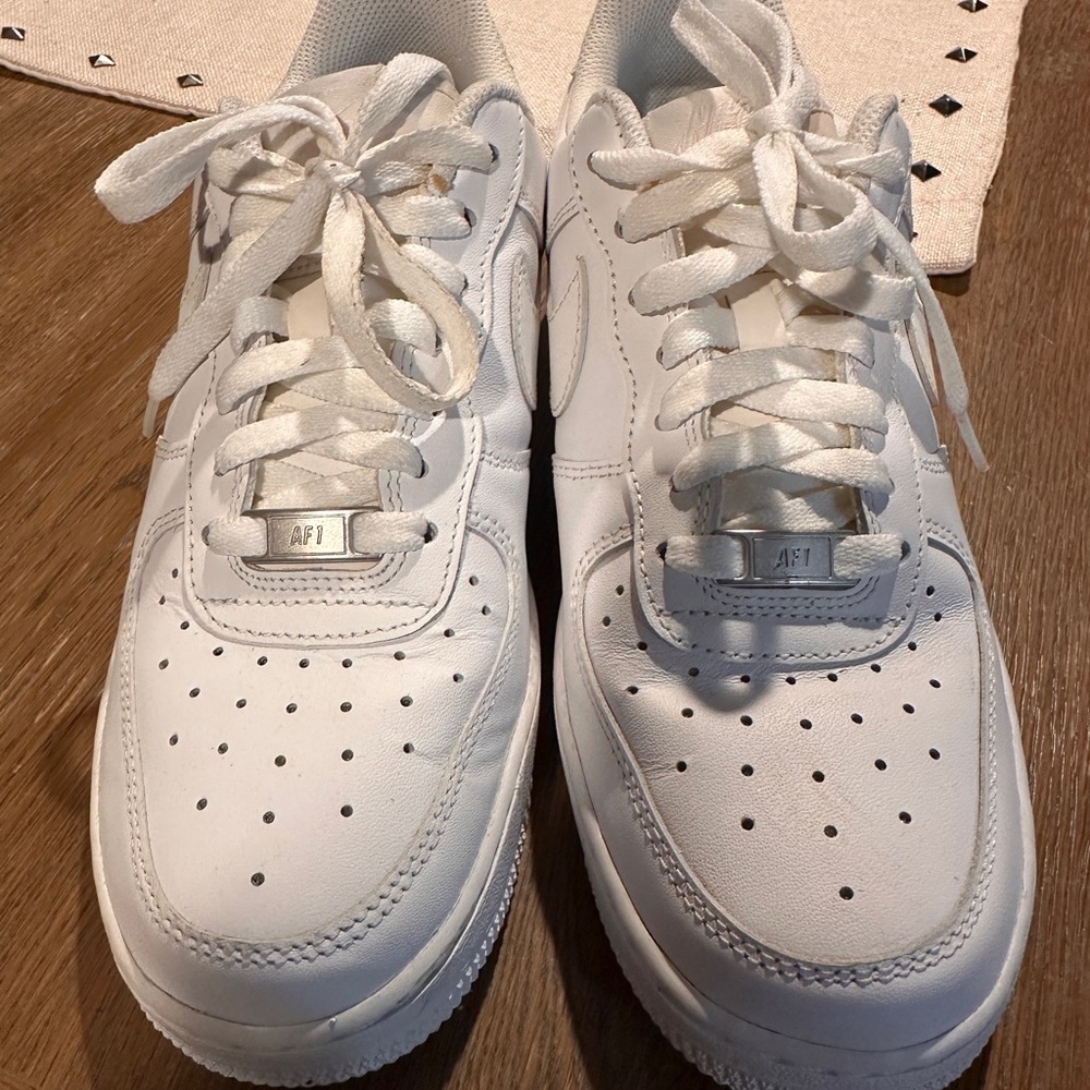 Nike Air Force 1 Low White Leather Sneakers Classic AF1